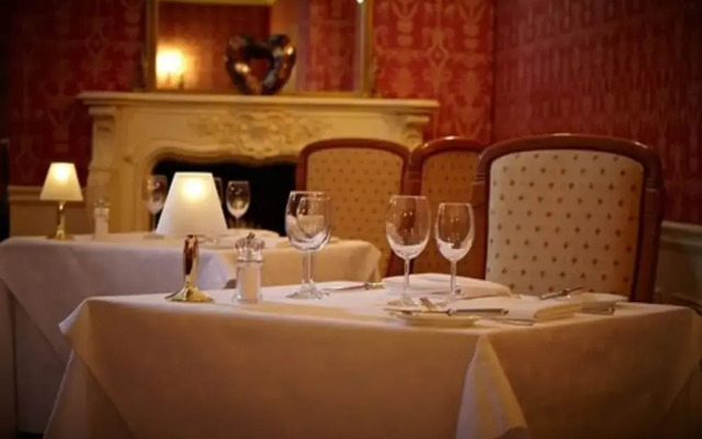 Esseborne Manor Hotel