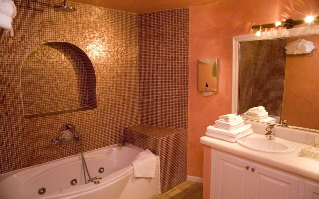 Asha Luxury Suites