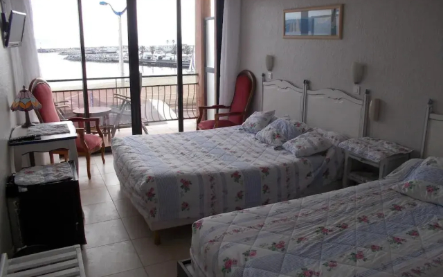 Hôtel Alizés Sénéquier