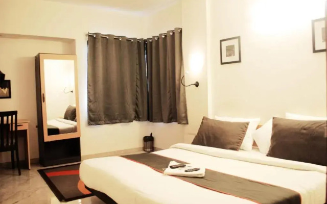 Collection O 50322 Zeal College Chowk