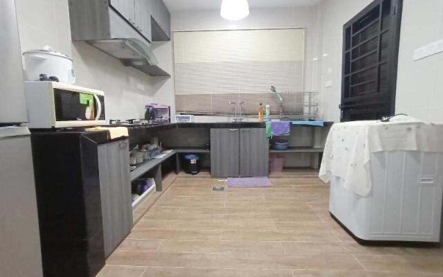 Emma Sukma Homestay by OYO Rooms