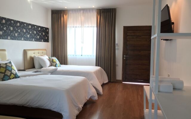 Phetcharat Grand Hotel Maesot