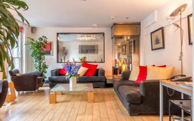 La Reserve Hotel