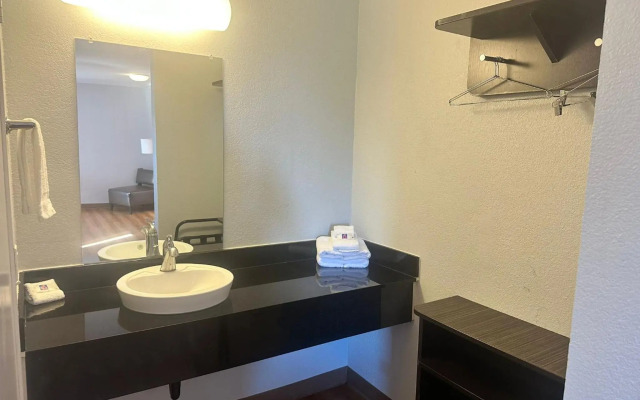 Motel 6 Ventura, CA - South