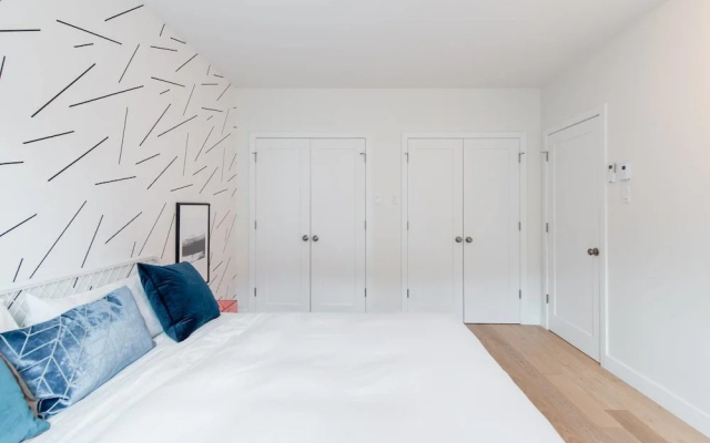 Explore Montreal From Sleek Contemporary Apartment