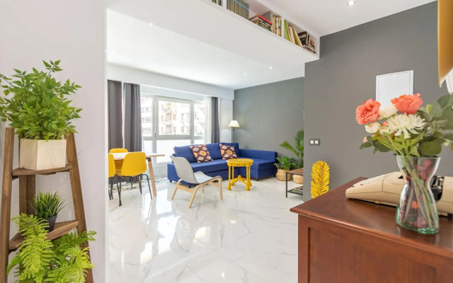 Lujan Deluxe Suites by Valcambre