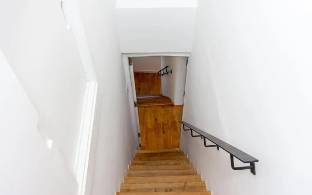 Lovelystay - Turquoise River View II