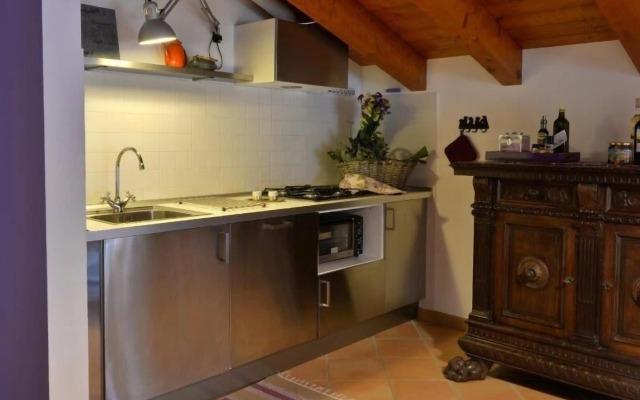 Il Laghello Wood House