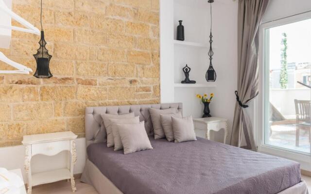 Mare Versus Luxury Suites