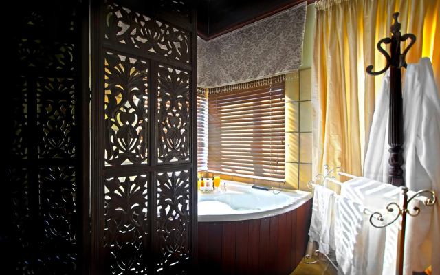 InnJoy Boutique Hotel