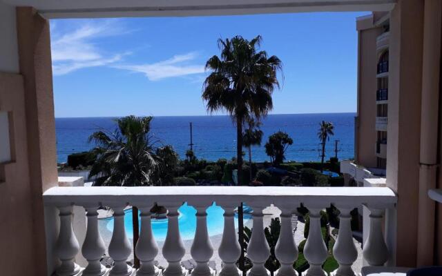 Cannes design vue mer