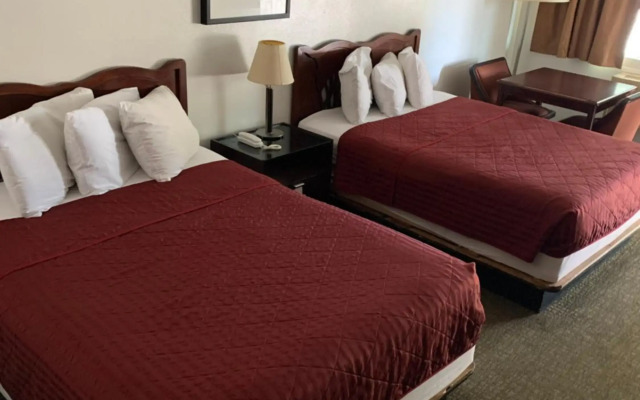 Smokey Point Motor Inn