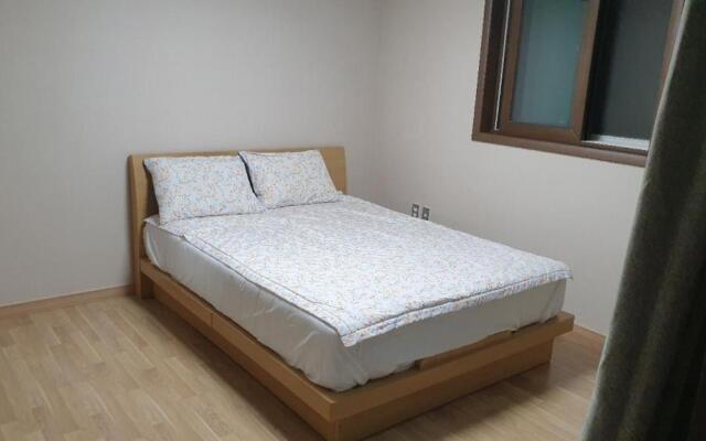 Geoje Sukwong Two floors House