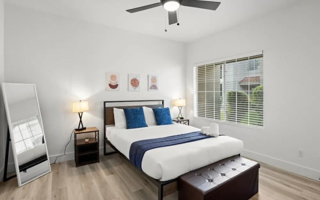 CozySuites TPC Scottsdale Parking & Pool