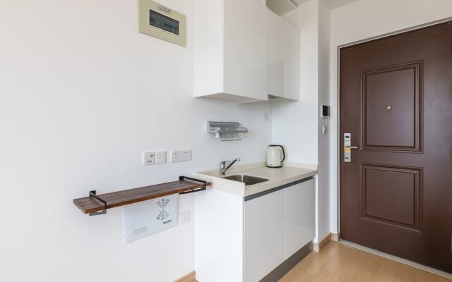 White Cloud Apartment