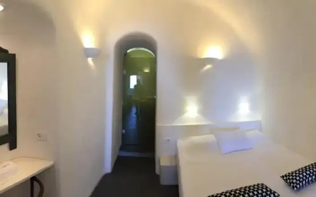Altana Cliffside Villas