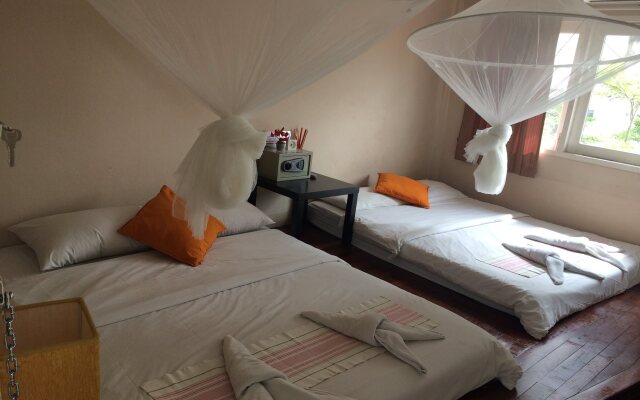 VX The Fifty - Hostel