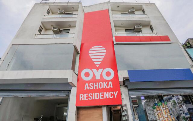 Collection O 81600 Ashoka Residency