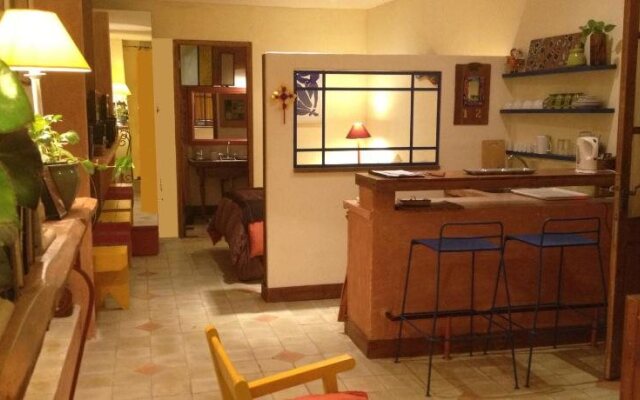 Colonia Suite Apartments