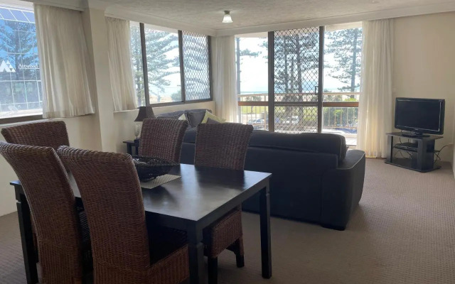 Aries Holiday Apartments