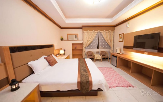 Castle B & B