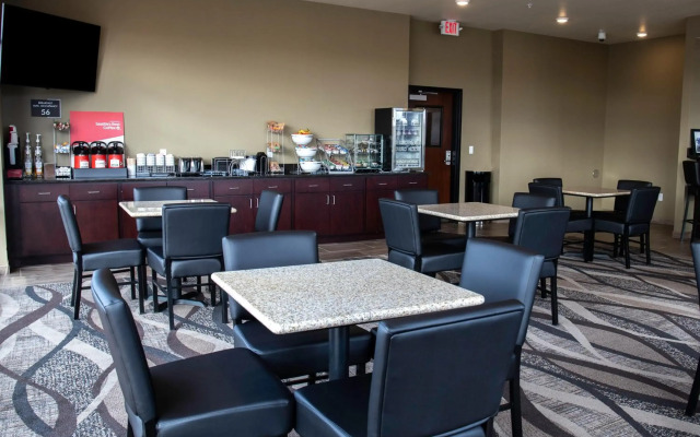 Cobblestone Hotel & Suites - Two Rivers