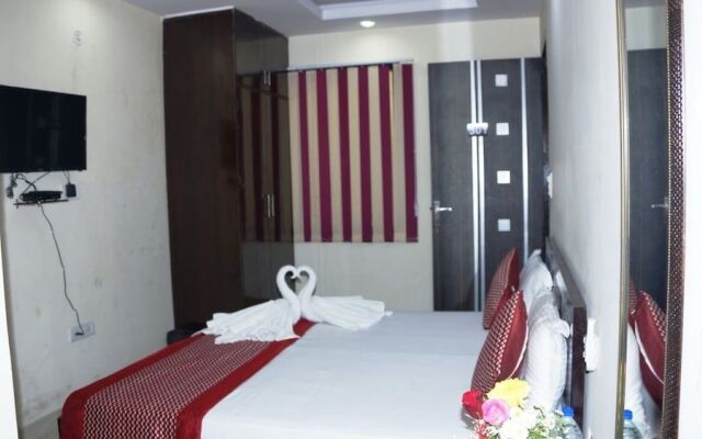 Maxfort Budget Hotel Dwarka