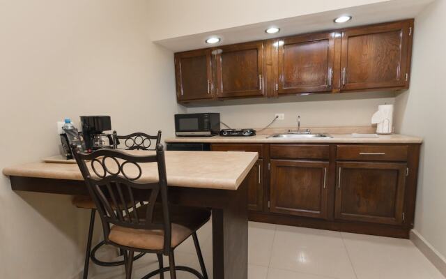 El Camino Hotel & Suites