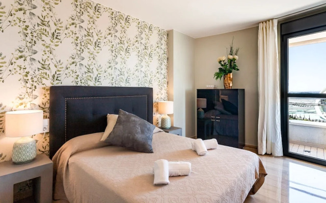 ApartUP Blue Opera View