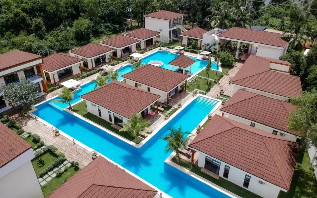 Amphitrite Resort