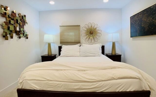 Phinneywood Basement Hideaway - Zoo meets Lake