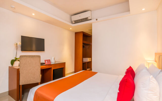 ZEN Rooms Benesari 5 Legian Kuta