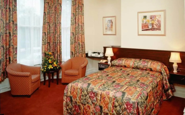Ashley Hotel
