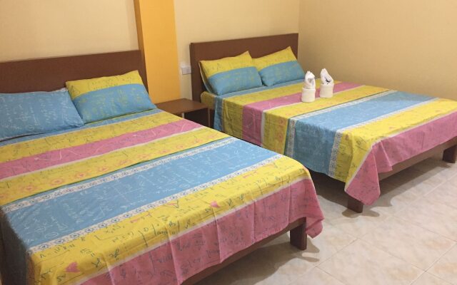 White Beach Hotel Puerto Galera powered by Cocotel