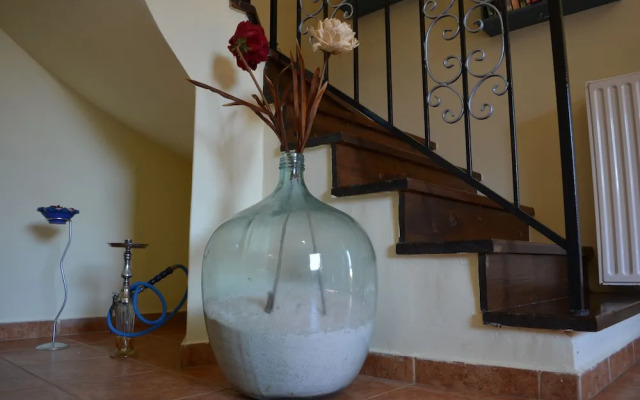 Elianthos Villa