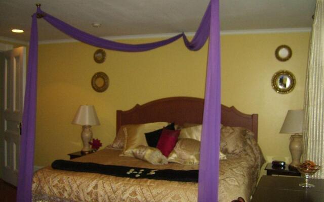 Ascendence Halifax Bed & Breakfast