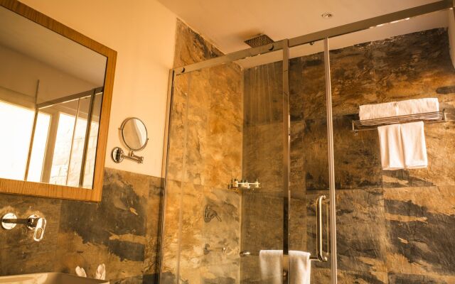 Bamboo Saa Resort & Spa