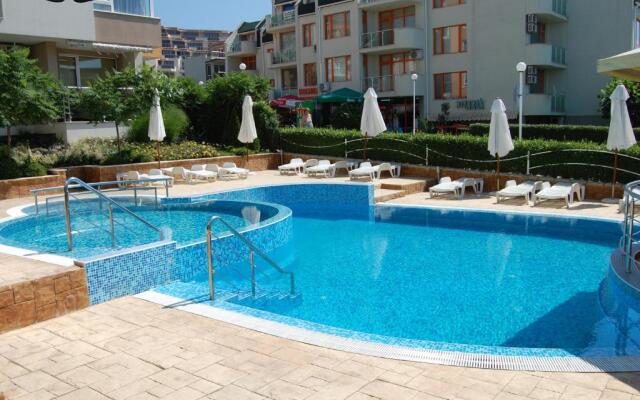 Sineva Del Sol Apartments