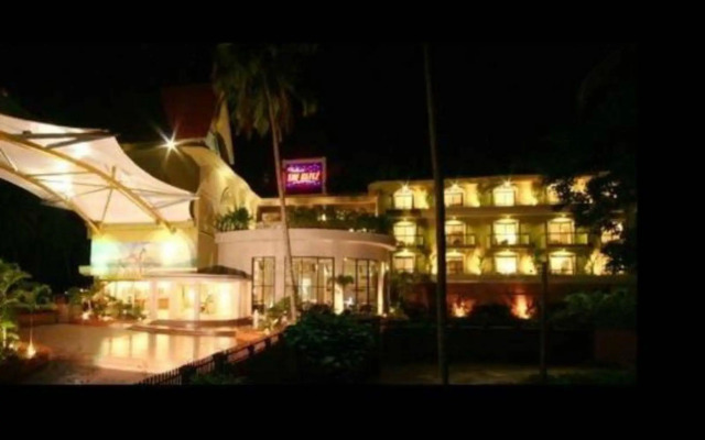Neelams The Glitz