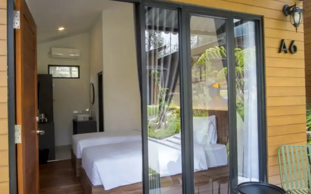 Manis Ae Cabin & Resto Bromo