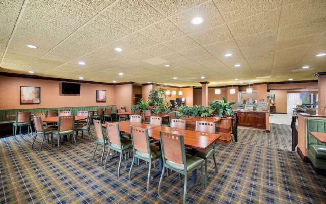 Quality Inn & Suites Syracuse Fairgrounds