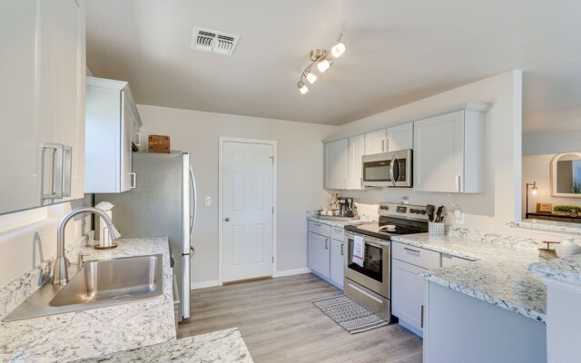 Gold Canyon Vacation w/ Private Patio & Fire Pit!