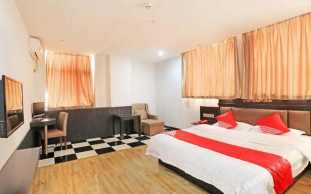 Yingyi Business Hotel