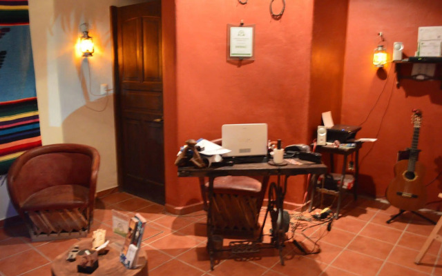 Lo Nuestro Petit Hotel
