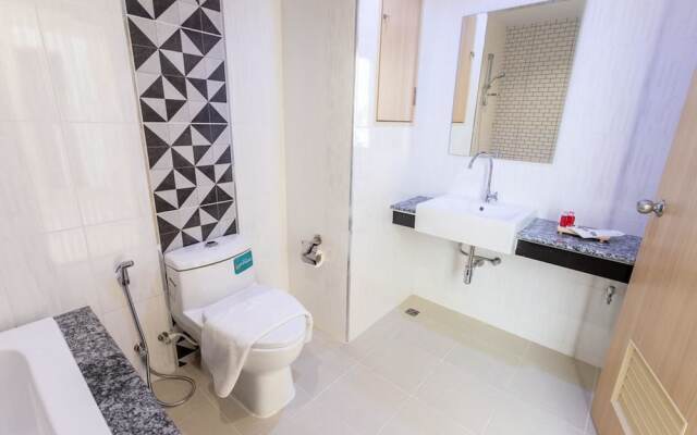 O2 Hotel Lopburi