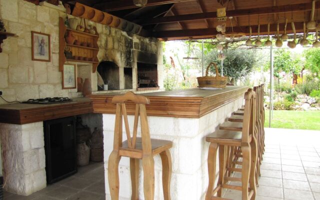 Webooking Theodora Villa