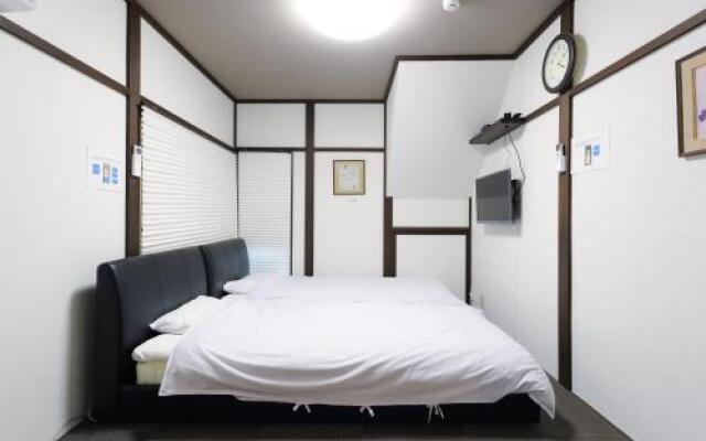 Kulton Apartment