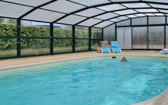 Serene Holiday Home in Cussac with Private Terrace, Barbeque