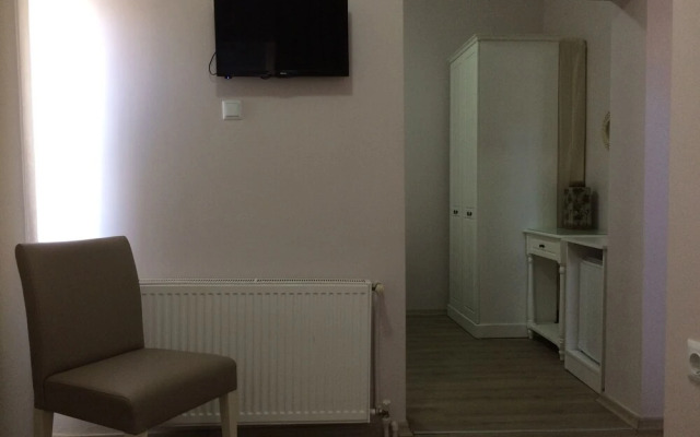 Burhaniye Merkez Otel