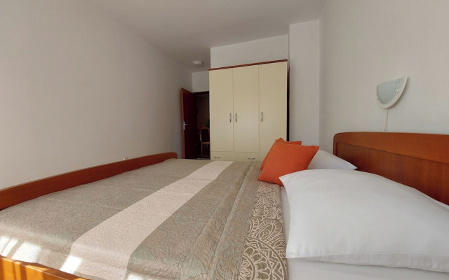 Apartments Irena